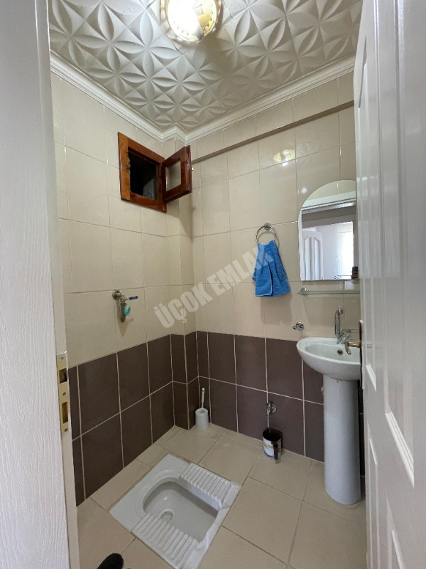 AFYON ÜÇOK EMLAKTAN FATİH MAH SATILIK TEMİZ BAKIMLI 3+1 DAİRE