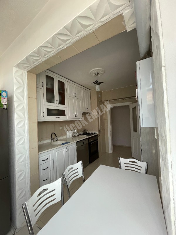 AFYON ÜÇOK EMLAKTAN FATİH MAH SATILIK TEMİZ BAKIMLI 3+1 DAİRE