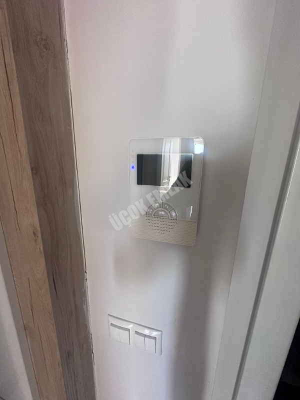 AFYON ÜÇOK EMLAKTAN ALİ İHSAN PAŞA MAH SATILIK LÜX 3+1 DAİRE