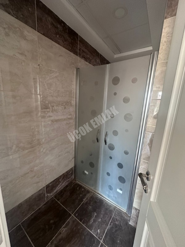 AFYON ÜÇOK EMLAKTAN ALİ İHSAN PAŞA MAH SATILIK LÜX 3+1 DAİRE