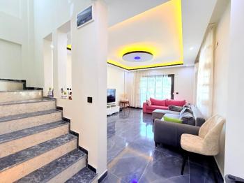 Didim'de 3+1 Ayrı Mutfaklı Villa