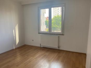 ATALAR MH.,3 + 1, 100 M², GENÇ BİNA, BAKIMLI, BOYALI