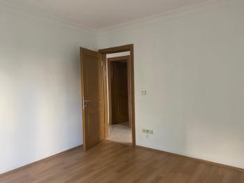 ATALAR MH.,3 + 1, 100 M², GENÇ BİNA, BAKIMLI, BOYALI