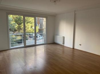 ATALAR MH.,3 + 1, 100 M², GENÇ BİNA, BAKIMLI, BOYALI