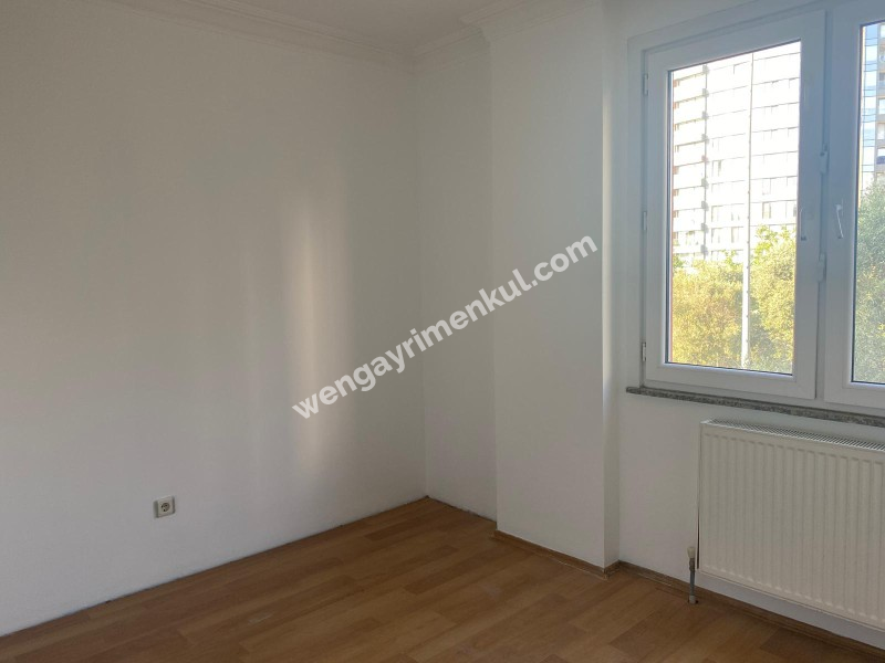 ATALAR MH.,3 + 1, 100 M², GENÇ BİNA, BAKIMLI, BOYALI