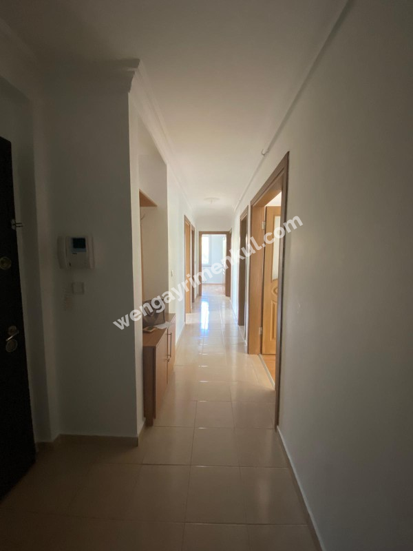ATALAR MH.,3 + 1, 100 M², GENÇ BİNA, BAKIMLI, BOYALI