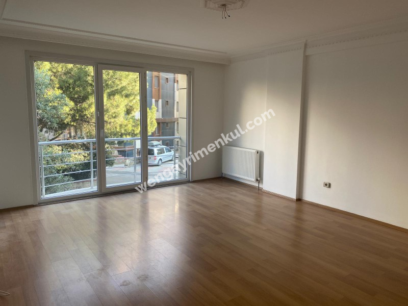 ATALAR MH.,3 + 1, 100 M², GENÇ BİNA, BAKIMLI, BOYALI
