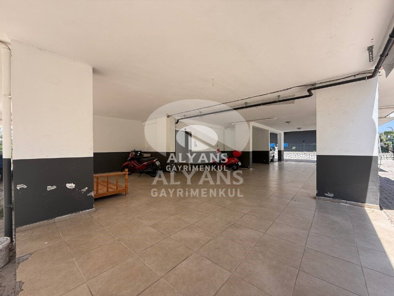 ALYANS'TAN TEK BLOK GENİŞ OTURUMLU TAKASA AÇIK ACİL SATILIK 3+1
