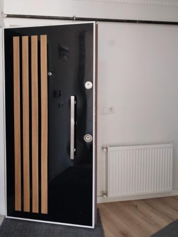 Halide Edip 'te Asansörlü Binada Eşyalı Kiralık 1+1 Daire