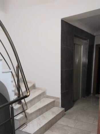Halide Edip 'te Asansörlü Binada Eşyalı Kiralık 1+1 Daire
