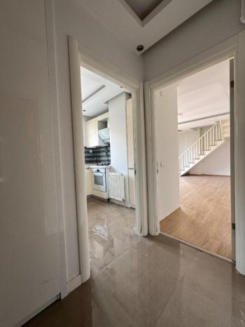 BOŞ DAİRE METRO KÜÇÜKYALI ALTINTEPE HİLLTOWN KÖŞE BİNA VE DAİRE