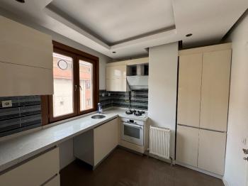 BOŞ DAİRE METRO KÜÇÜKYALI ALTINTEPE HİLLTOWN KÖŞE BİNA VE DAİRE