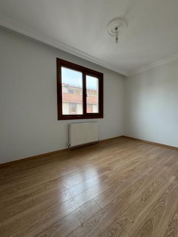 BOŞ DAİRE METRO KÜÇÜKYALI ALTINTEPE HİLLTOWN KÖŞE BİNA VE DAİRE