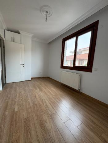 BOŞ DAİRE METRO KÜÇÜKYALI ALTINTEPE HİLLTOWN KÖŞE BİNA VE DAİRE