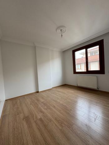 BOŞ DAİRE METRO KÜÇÜKYALI ALTINTEPE HİLLTOWN KÖŞE BİNA VE DAİRE