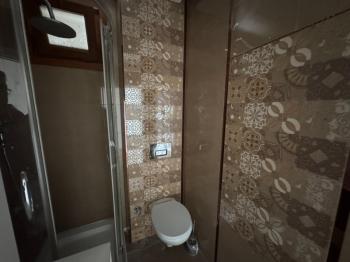 BOŞ DAİRE METRO KÜÇÜKYALI ALTINTEPE HİLLTOWN KÖŞE BİNA VE DAİRE