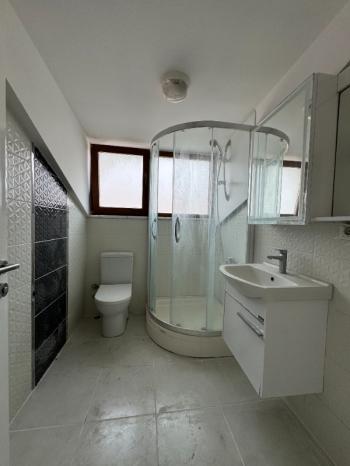 BOŞ DAİRE METRO KÜÇÜKYALI ALTINTEPE HİLLTOWN KÖŞE BİNA VE DAİRE