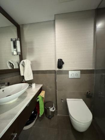 KÖŞE BLOK KÖŞE DAİRE YÜKSEK KATLARDA MUHTEŞEM DENİZ MANZARALI