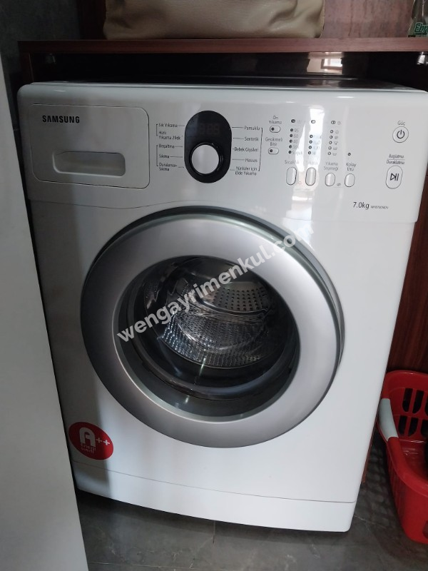 Halide Edip 'te Asansörlü Binada Eşyalı Kiralık 1+1 Daire