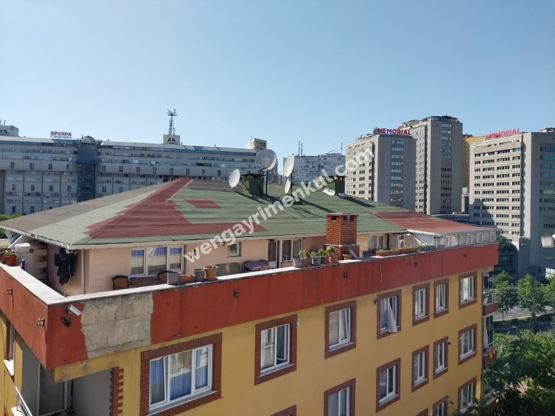 Halide Edip 'te Asansörlü Binada Eşyalı Kiralık 1+1 Daire