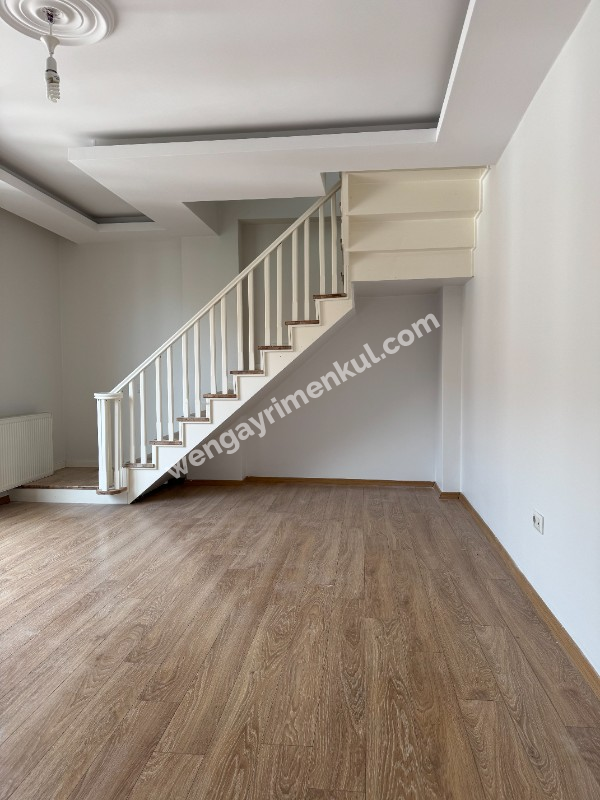 BOŞ DAİRE METRO KÜÇÜKYALI ALTINTEPE HİLLTOWN KÖŞE BİNA VE DAİRE