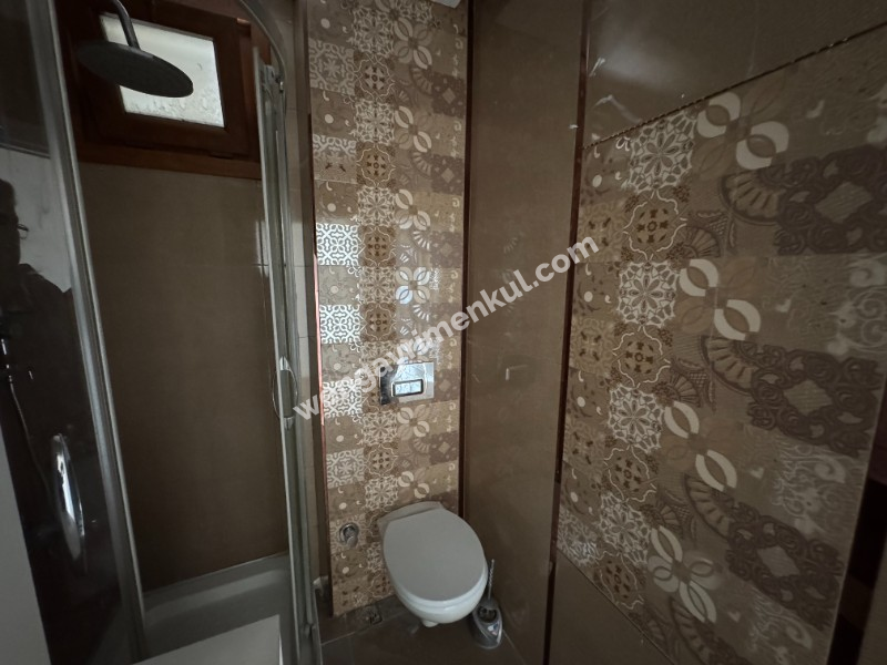 BOŞ DAİRE METRO KÜÇÜKYALI ALTINTEPE HİLLTOWN KÖŞE BİNA VE DAİRE