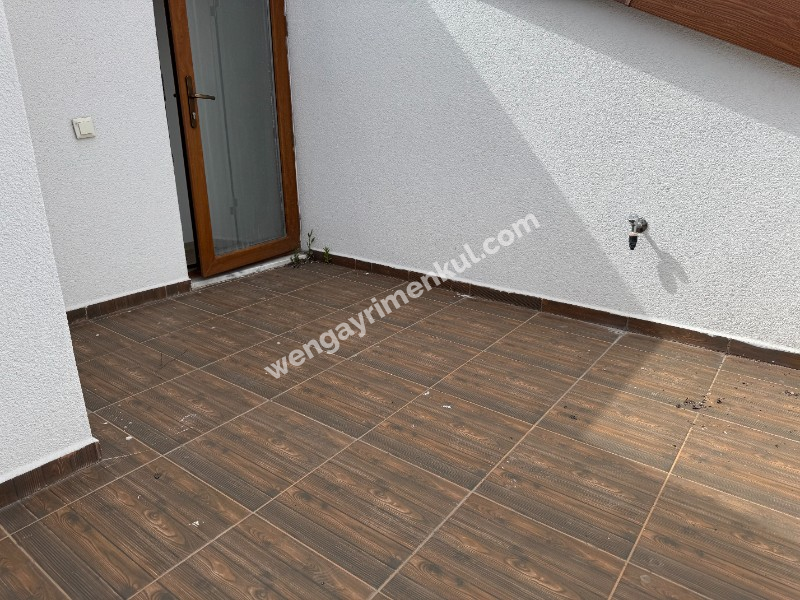 BOŞ DAİRE METRO KÜÇÜKYALI ALTINTEPE HİLLTOWN KÖŞE BİNA VE DAİRE