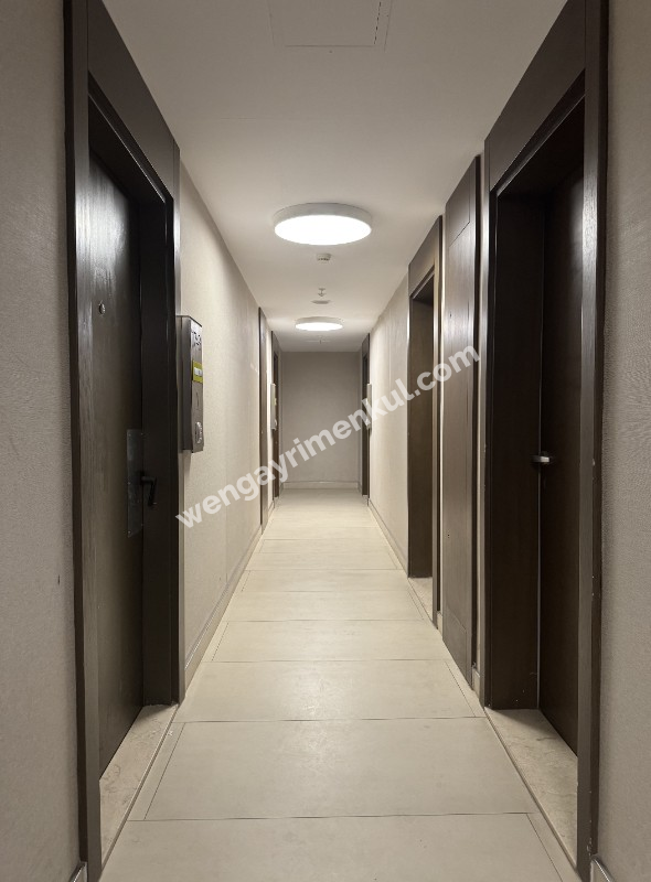 KÖŞE BLOK KÖŞE DAİRE YÜKSEK KATLARDA MUHTEŞEM DENİZ MANZARALI