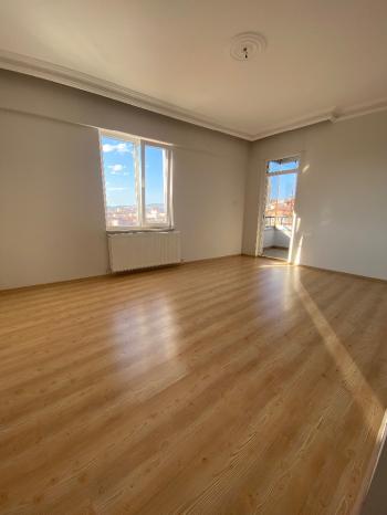 GÜVENAY – ÇORUM FATİH CADDESİ ADLİYE CİVARI – MERKEZİ KONUMDA 3+1 KİRALIK DAİRE