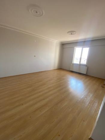 GÜVENAY – ÇORUM FATİH CADDESİ ADLİYE CİVARI – MERKEZİ KONUMDA 3+1 KİRALIK DAİRE