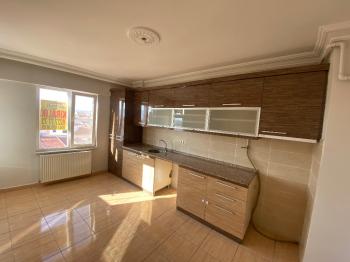 GÜVENAY – ÇORUM FATİH CADDESİ ADLİYE CİVARI – MERKEZİ KONUMDA 3+1 KİRALIK DAİRE
