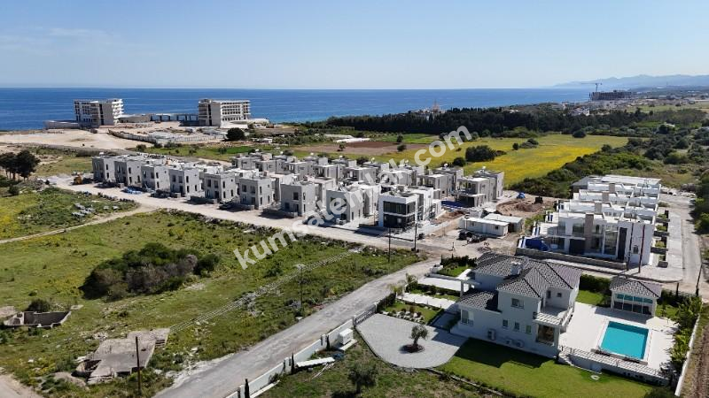 GİRNE ÇATALKÖY BÖLGESİNDE SATILIK 3 + 2 SIFIR VİLLA