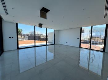 Kıbrıs Girne Çatalköy Bölgesinde Denize Sıfır 800 m2 Arsa İçerisinde 4+1 Lüks Türk Tapulu Villa
