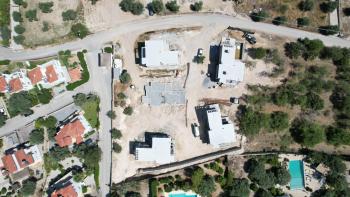 Bellapais Bölgesinde Yer alan Türk Tapulu Yeni  Lüx Full Deniz Manzaralı Villa Projesi