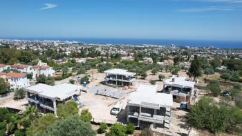 Bellapais Bölgesinde Yer alan Türk Tapulu Yeni  Lüx Full Deniz Manzaralı Villa Projesi