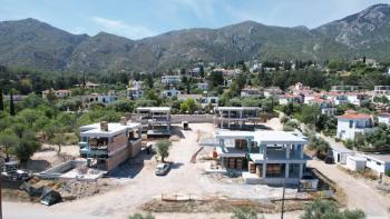 Bellapais Bölgesinde Yer alan Türk Tapulu Yeni  Lüx Full Deniz Manzaralı Villa Projesi