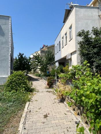 Gönen  Denizken'te Lüks tripleks villa