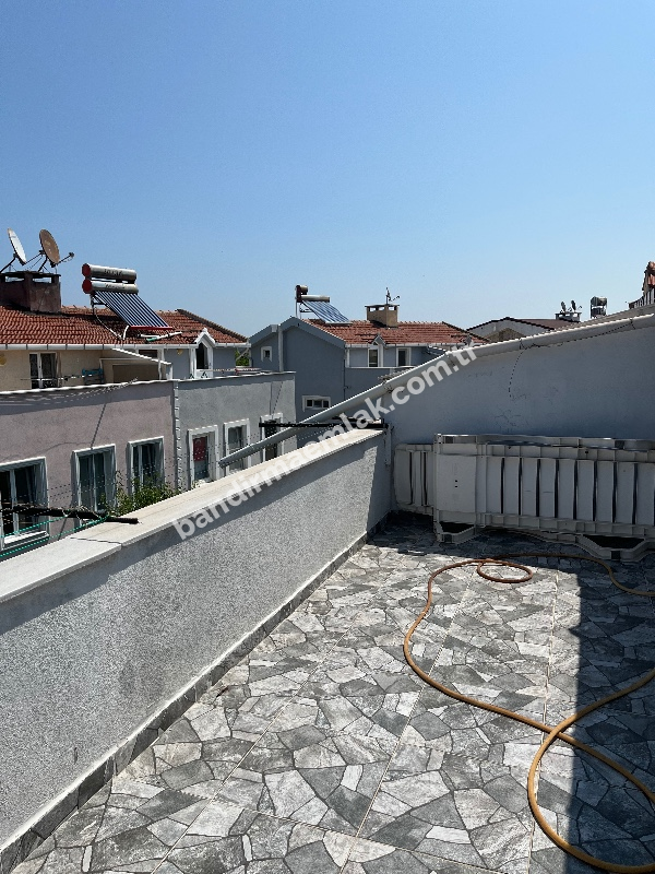 Gönen  Denizken'te Lüks tripleks villa