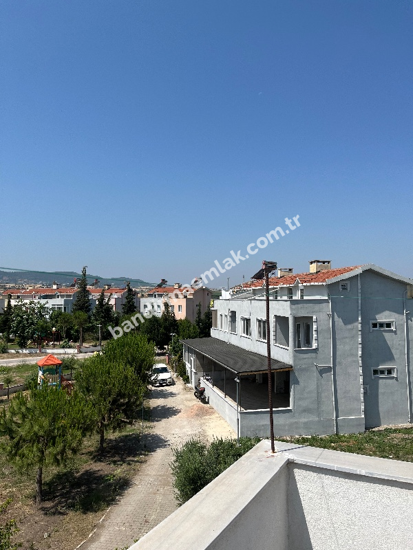 Gönen  Denizken'te Lüks tripleks villa