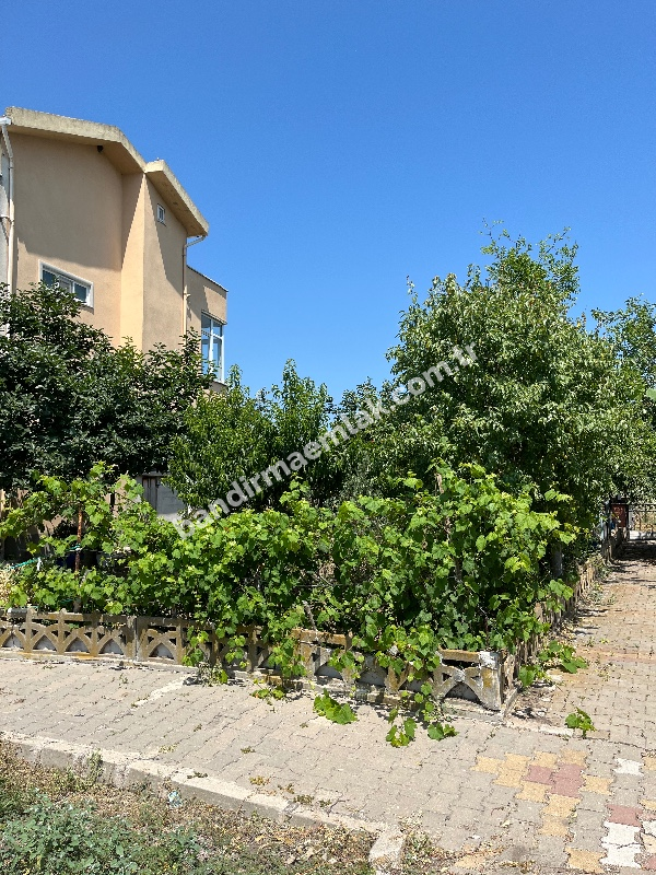 Gönen  Denizken'te Lüks tripleks villa