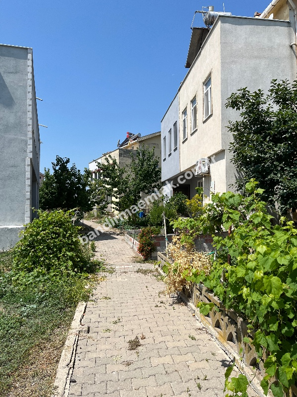 Gönen  Denizken'te Lüks tripleks villa