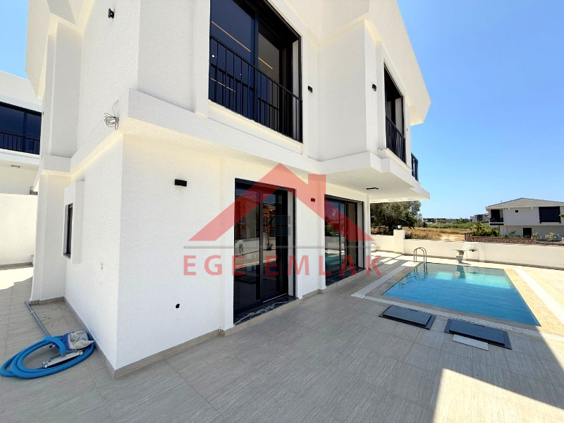 Didim Hisar Mahallesinde Satılık Tam Müstakil Villa