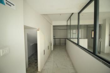 Elmas'tan Burhan Felek Cad. Üzeri 270 M2 Alana Sahip Dükkan
