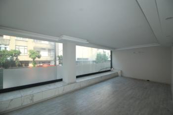 Elmas'tan Burhan Felek Cad. Üzeri 270 M2 Alana Sahip Dükkan