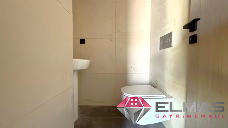 Elmas'tan Yenişehir'in Kalbinde Full Concept 2+1 Ofis