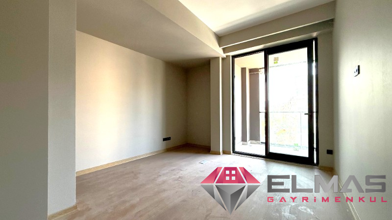 Elmas'tan Yenişehir'in Kalbinde Full Concept 2+1 Ofis