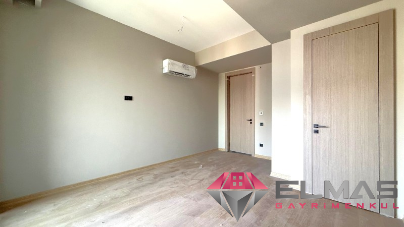 Elmas'tan Yenişehir'in Kalbinde Full Concept 2+1 Ofis