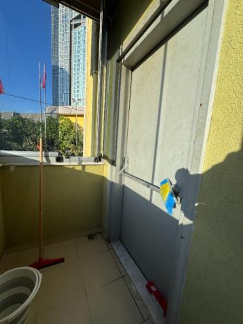 METRO,PİAZZA,HASTANE,ADLİYE YAKINI KÖŞE BİNA BÜYÜK BALKONLU