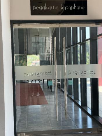 BOŞ DAİRE METRO ANADOLU ADLİYESİ HASTANELER SABİHA GÖKÇEN HAVALİMANI YAKININDA