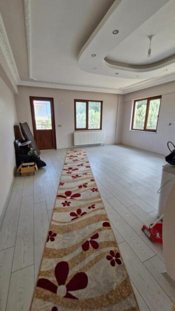 SAKARYA KAYNARCA 'DA KALABALIK  AİLELER İÇİN 11.600 m2 ARAZİ İÇİNDE 2 ADET BÜYÜK TİP VİLLA
